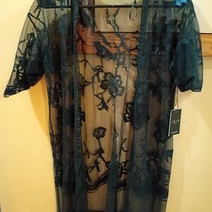 Iris Sheer Floral Lace Robe -black